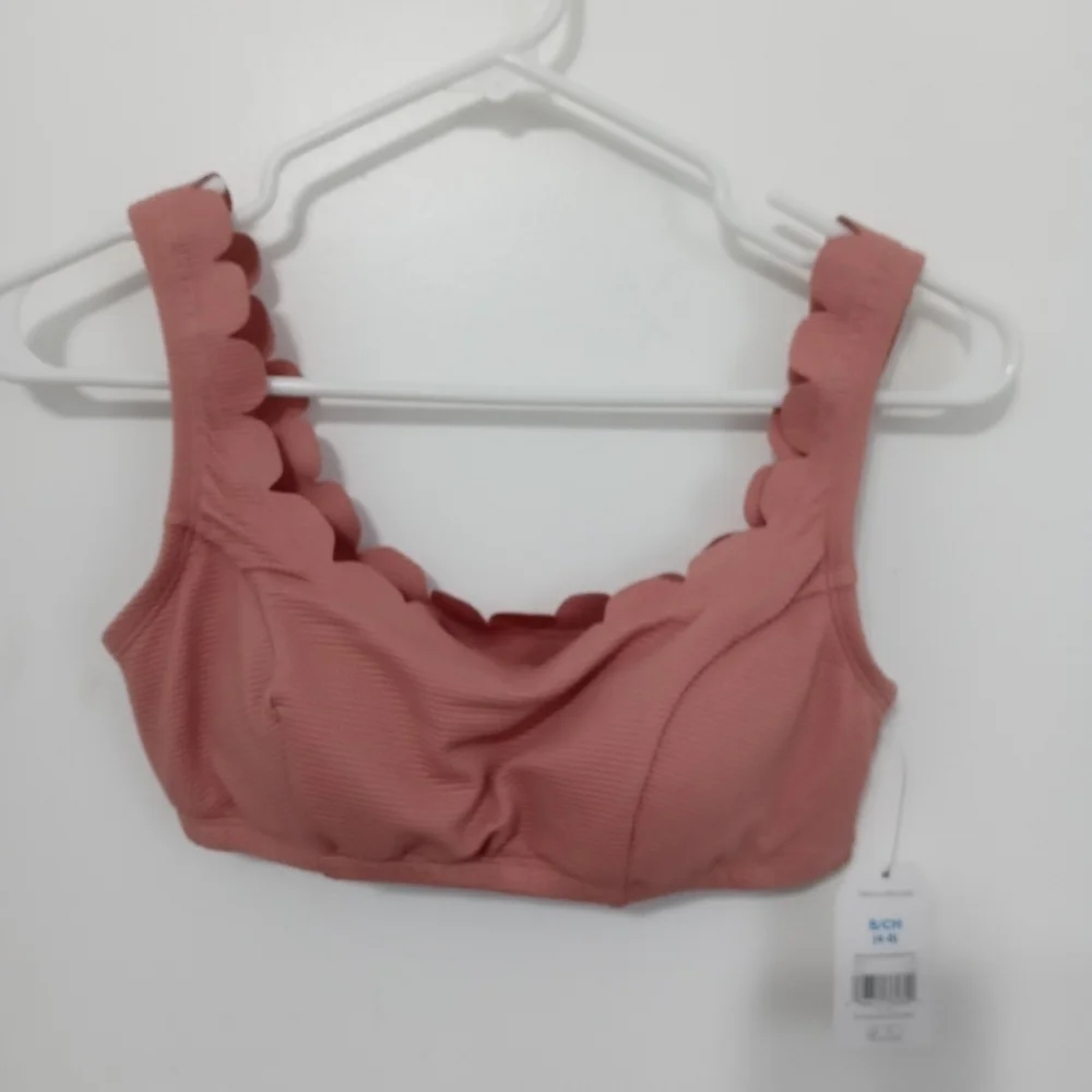 Time and Tru Missy Elevated Padded Bra Scalloped Trim